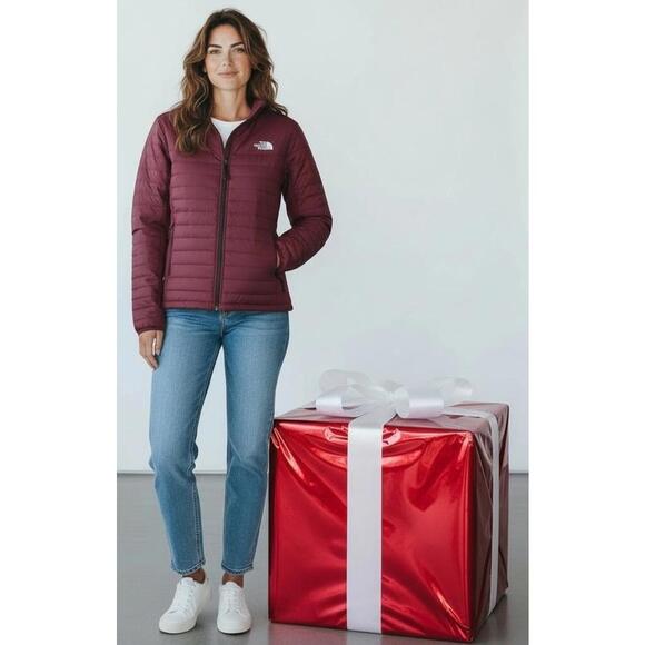The North Face Jackets & Blazers - NWT The North Face Canyonlands Hybrid Alpine Plum Slim Fit Puffer Jacket Medium